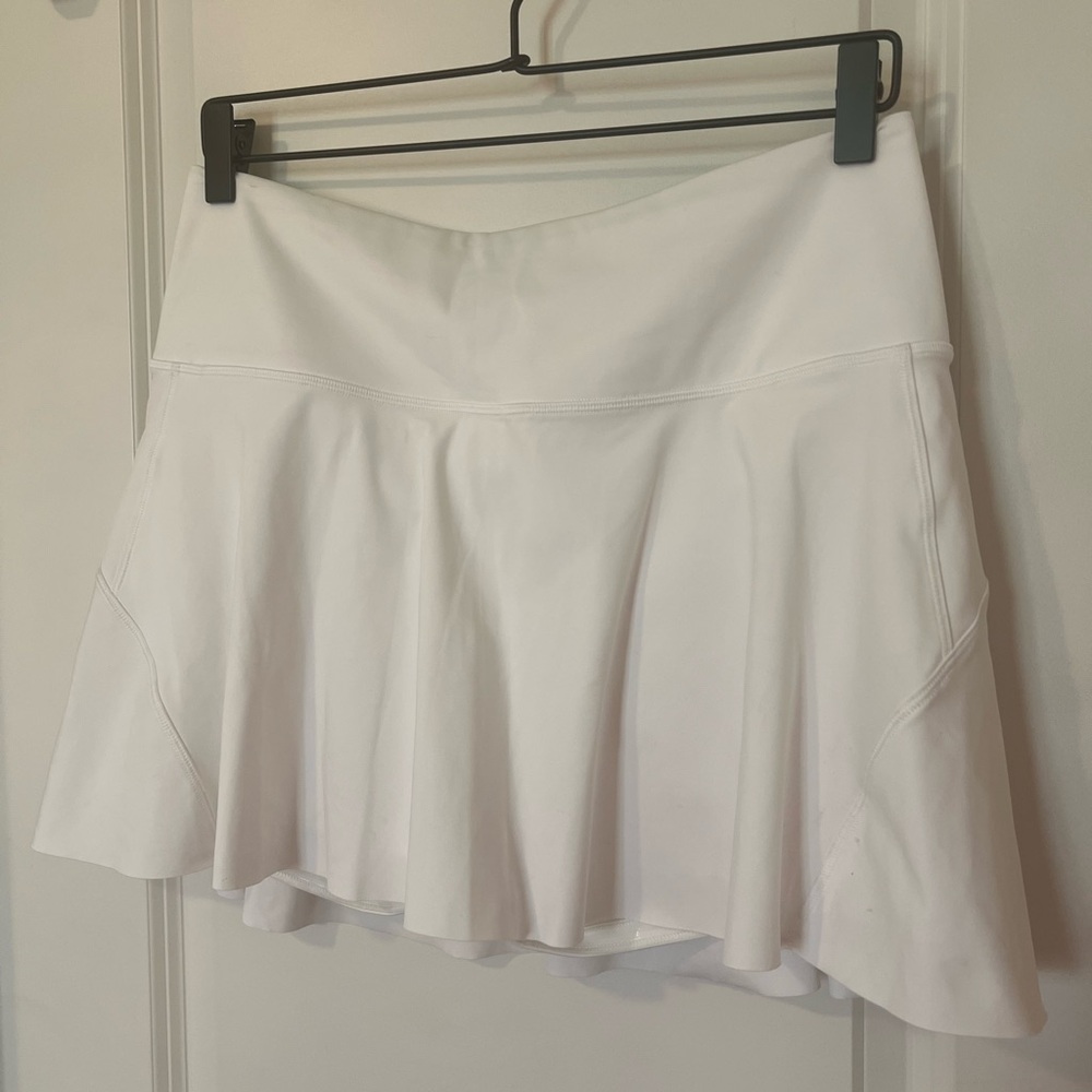 Athleta White Women’s Athletic Skort- Size Medium